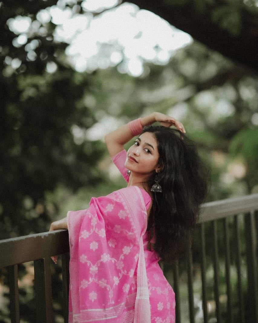 Luxuriant Pink Cotton Silk Saree With Evocative Blouse Piece