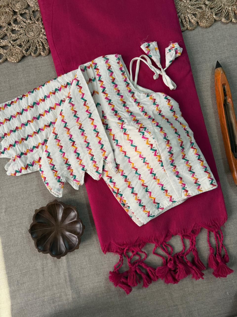 Dharma Exclusive - Dark Pink Handloom Cotton Saree With Havy Embroidery Stitched Blouse