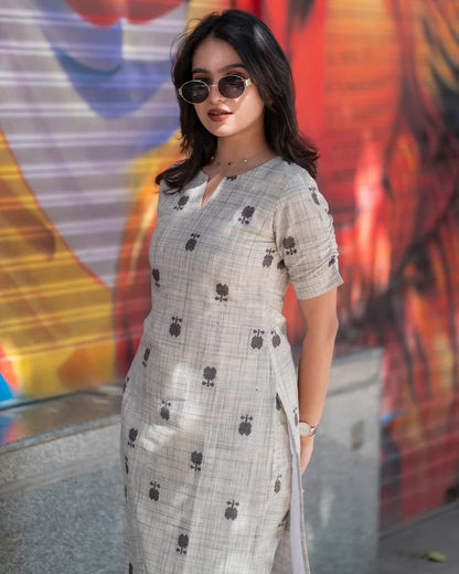 VERY ELEGANT PURE LINEN PRINTED CORD SET
