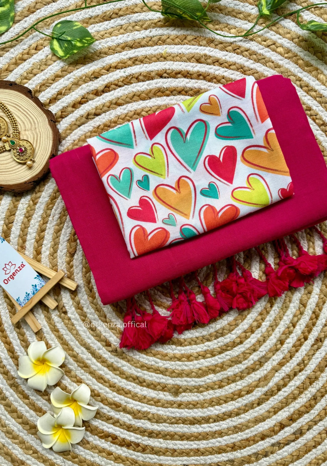 Beautiful Pink Handloom Cotton Saree With Heart Printed Blouse