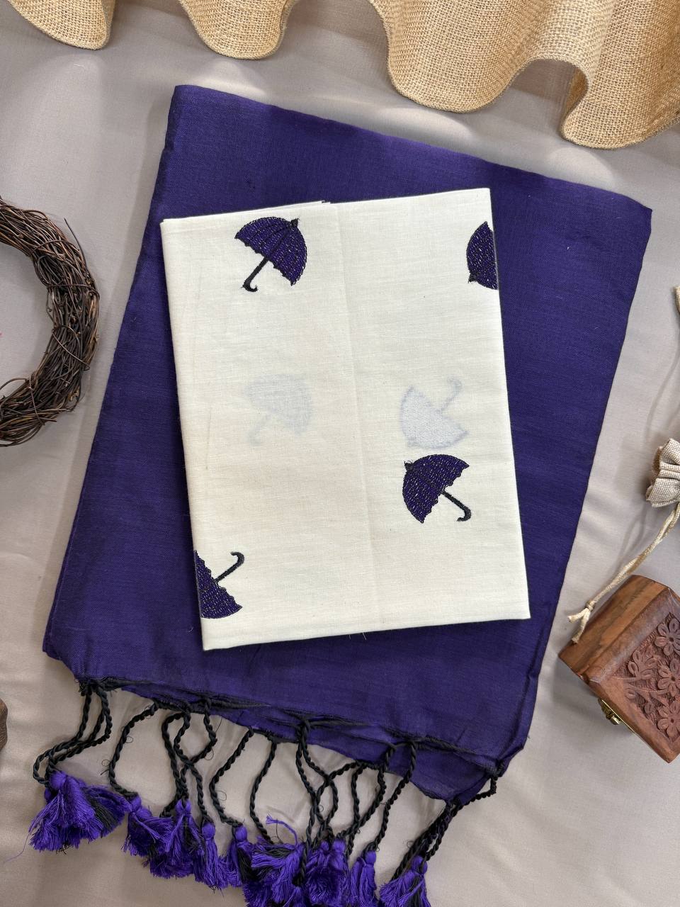 Navy Blue Handloom Cotton Saree With Trandy Embroidery Blouse