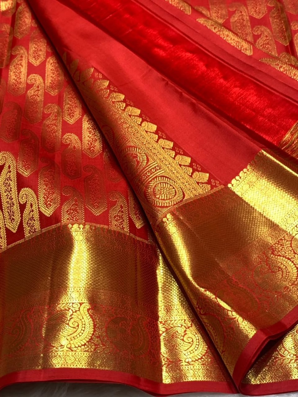 Traditional Royal Red Soft Banarasi Silk Saree With Vibrant Blouse Piece