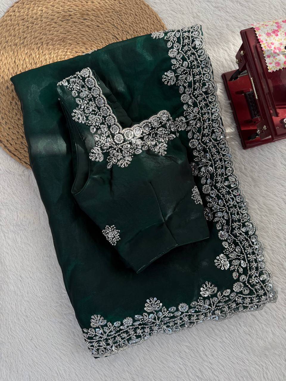 Elegant Emerald Green Fendy Silk Saree