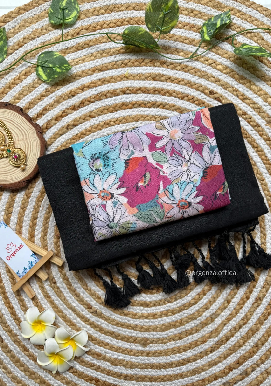 Attractive Black Colour Handloom Cotton Saree With Flower Print Blouse