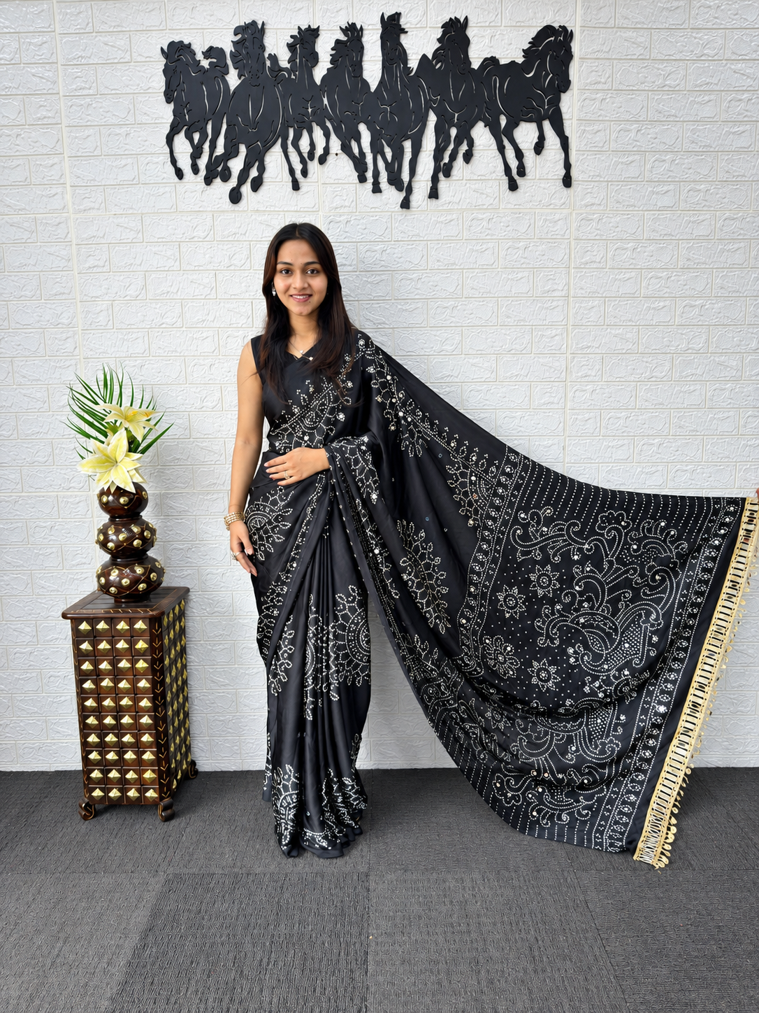The Runway Noir Premium Japan Satin Silk Bandhani Saree