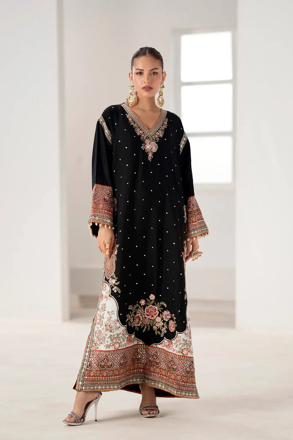 Elina Black Statement Kurta Set