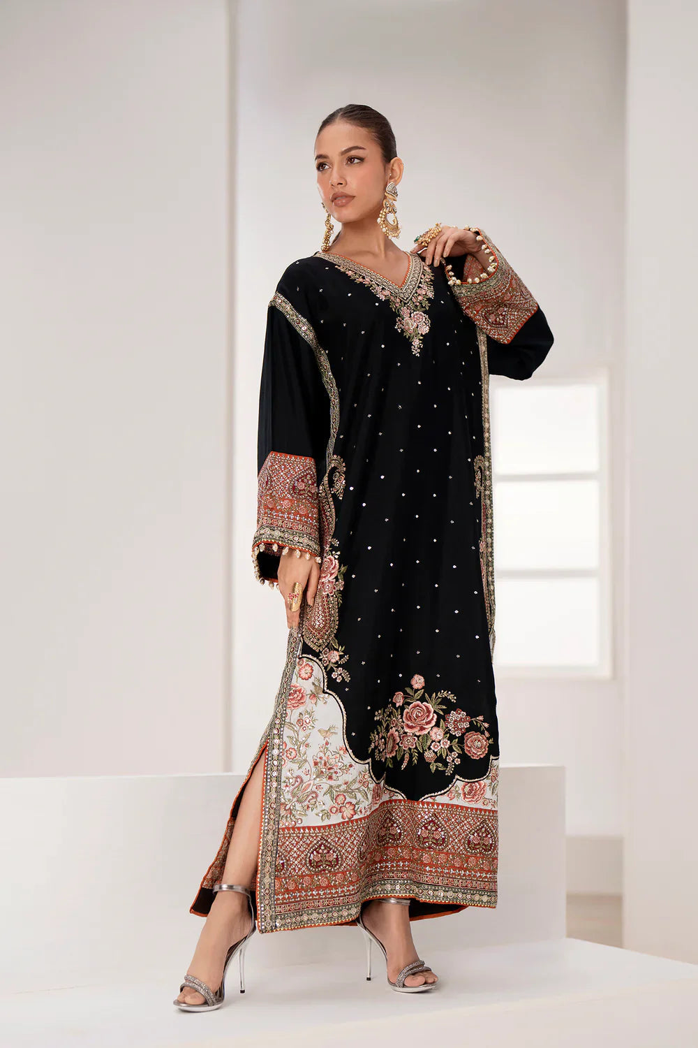 Elina Black Statement Kurta Set