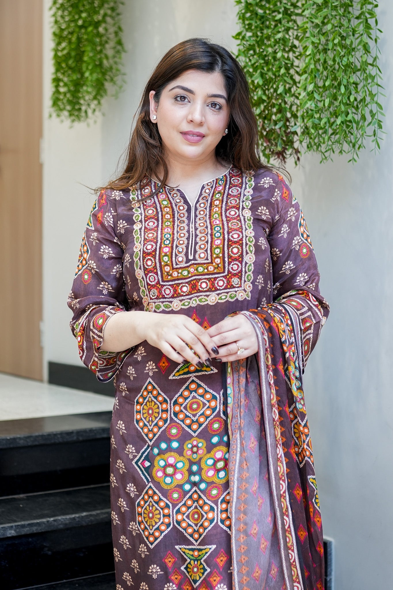 VERY BEAUTIFUL PURE CHINON HANDWORK SUIT SET