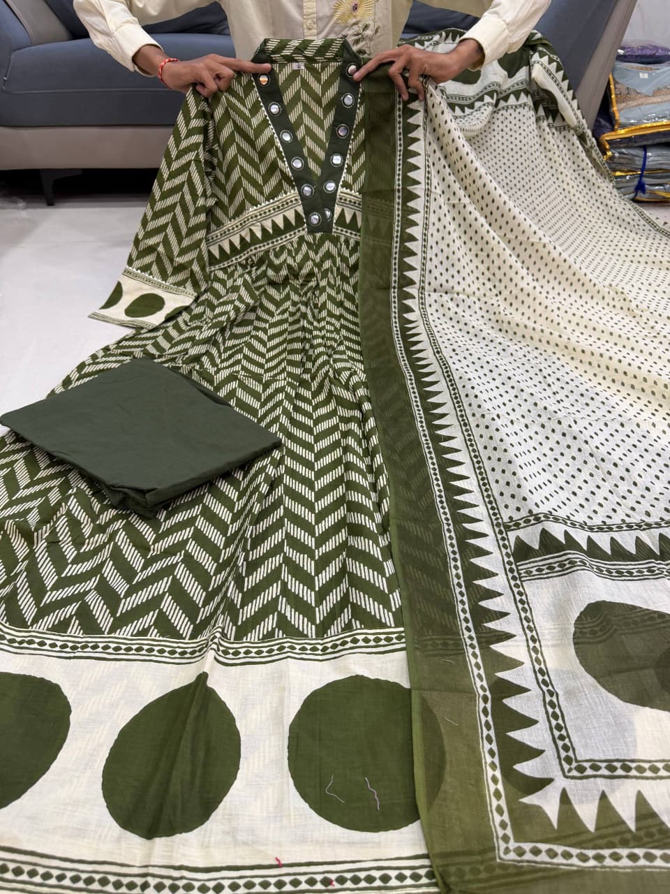 Very Beautiful Green Anarkali Cotton Suit Set