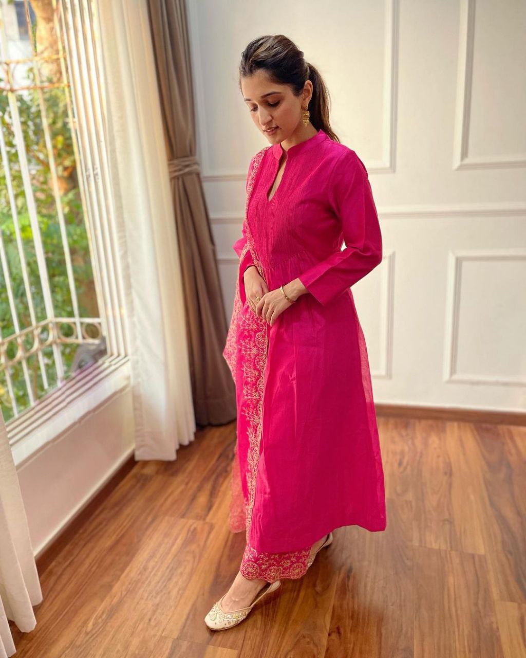 VERY ATTRACTIVE PINK PURE COTTON EMBROIDERY SUIT SET