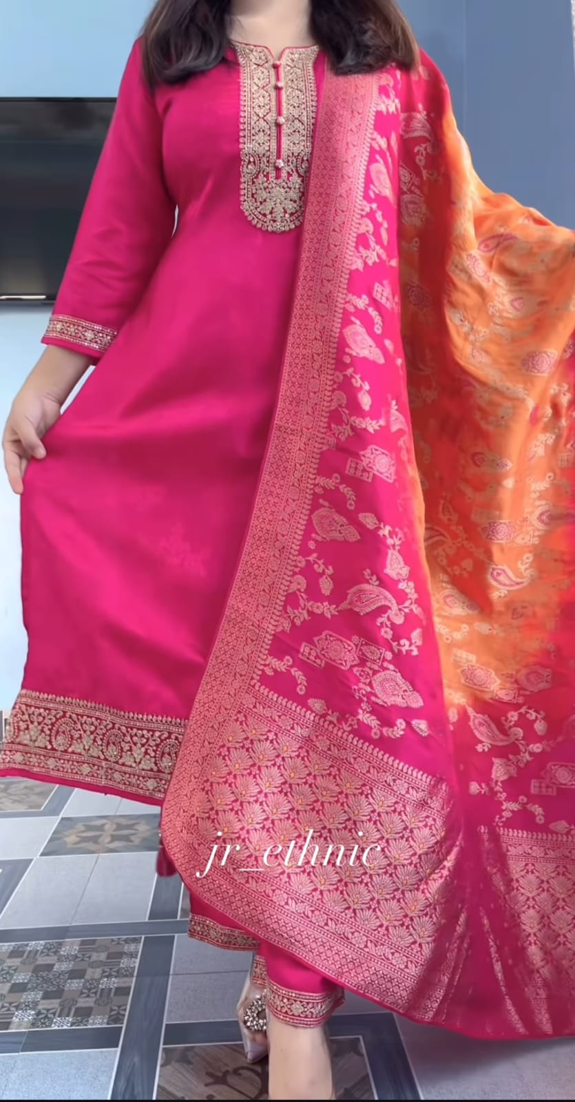 Very Beautiful Designer Pure Banarasi Jequard Wiving Suit Set