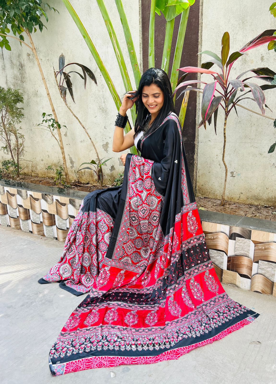 The Diya Radiance Look Royal Black Gajji Silk Saree With Mirror Work