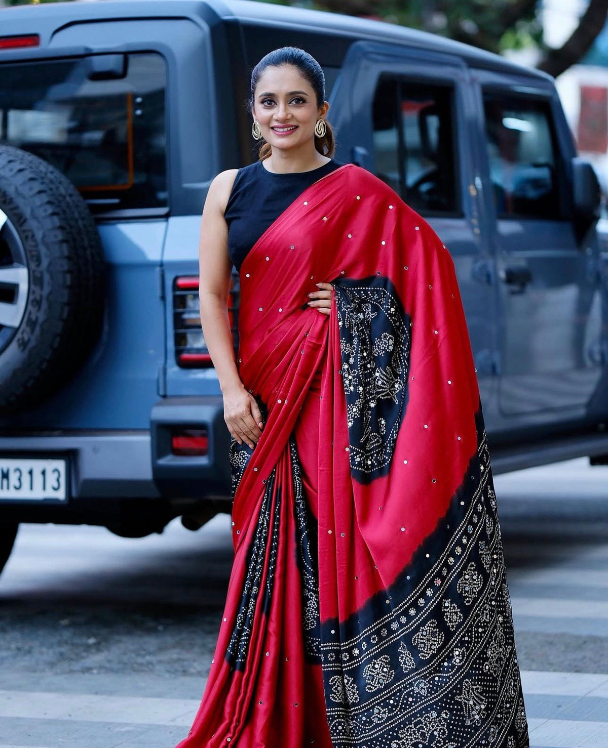 Vibrant Kutch  Hand Crafted Mirror Work Premium Saree