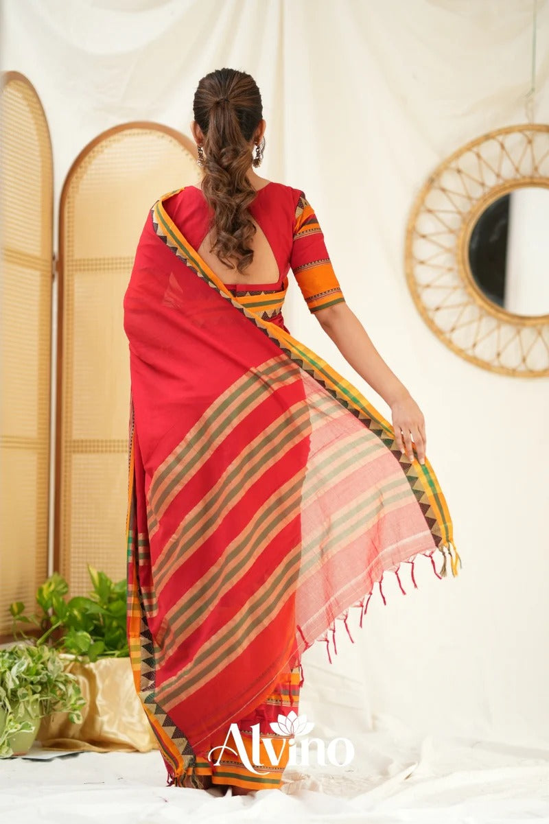 Red Handloom Narayanpet Pure Cotton Saree With Blouse