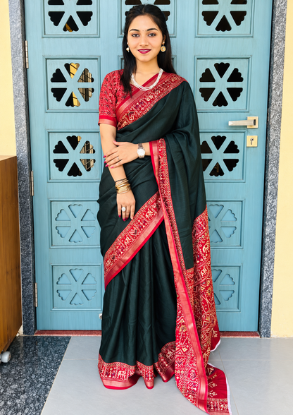 The Forest & Crimson Traditional Pen Kalamkari Print Saree