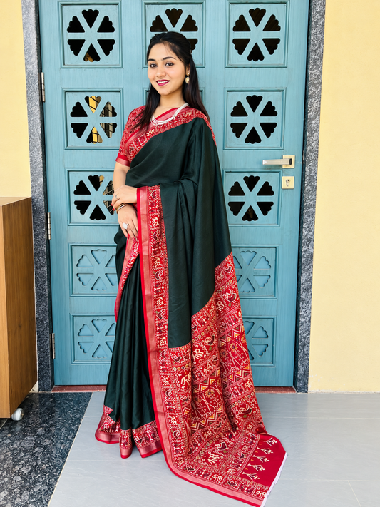 The Forest & Crimson Traditional Pen Kalamkari Print Saree
