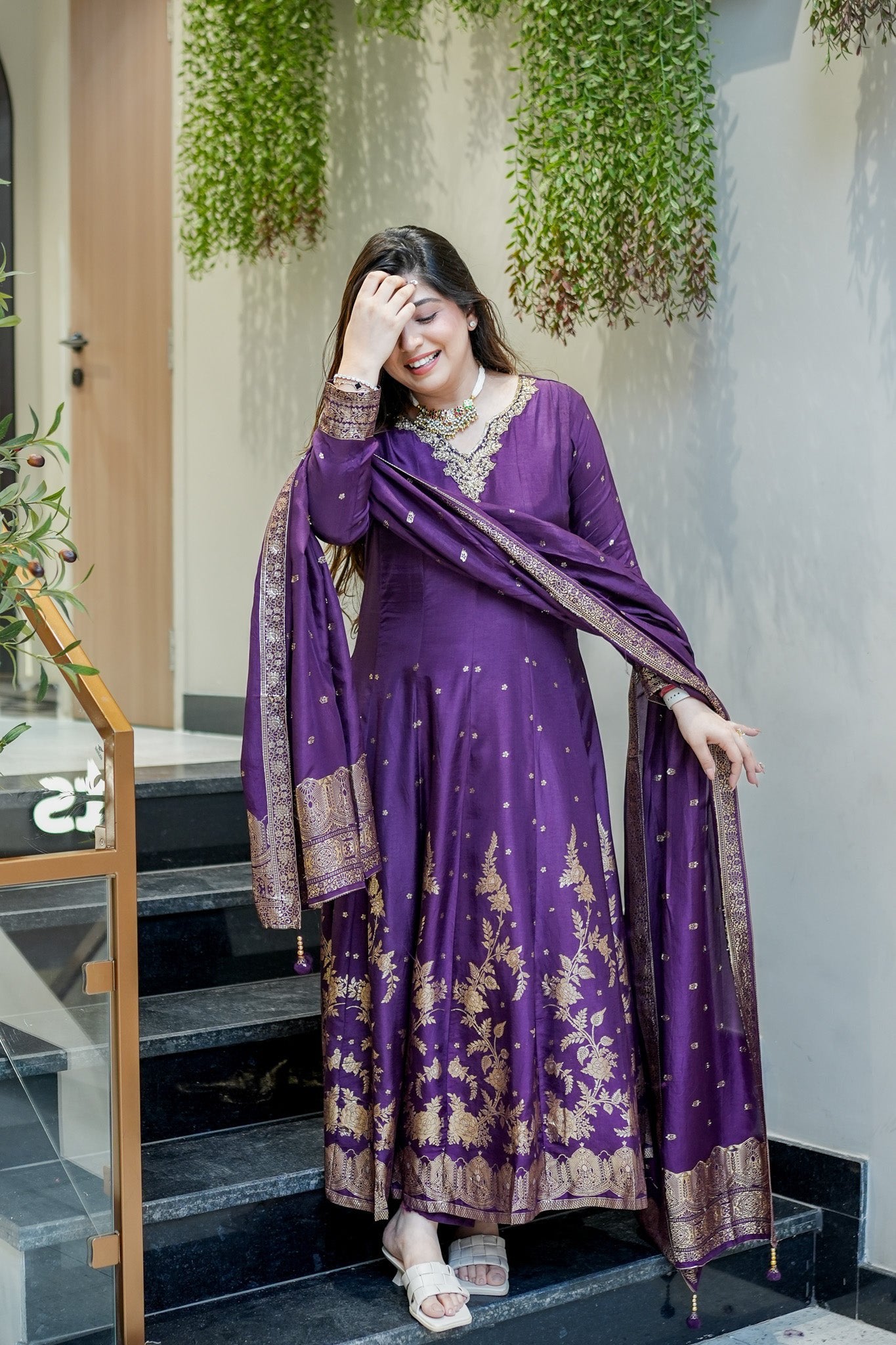 MAGNIFICENT BANARASI SILK EMBROIDERY SUIT SET