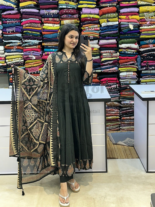 VERY STUNNING PURE MUL COTTON JAIPURI PRINT SUIT SET