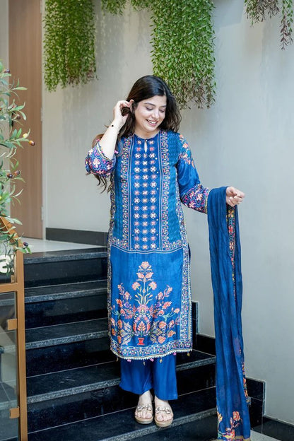 ATTRACTIVE RUSSIAN HANDWORK SILK SUIT SET WITH PRINTED DUPATTA