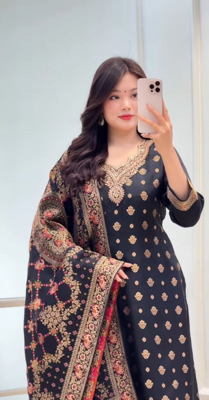 VERY CHARMING PURE KANJIVARAM SUIT SET WITH ZAR WEAVING