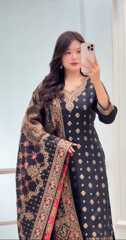 VERY CHARMING PURE KANJIVARAM SUIT SET WITH ZAR WEAVING