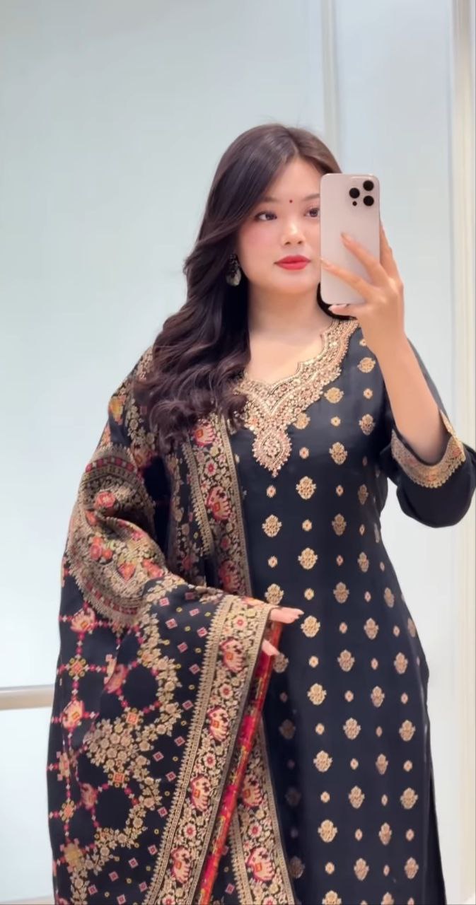 VERY CHARMING PURE KANJIVARAM SUIT SET WITH ZAR WEAVING