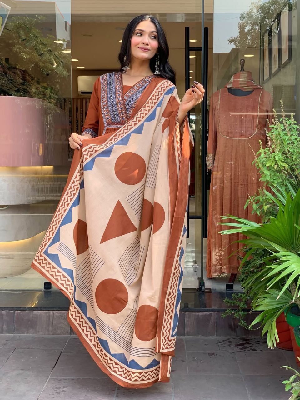 VERY CHARMING PURE KANJIVARAM SUIT SET WITH ZAR WEAVING