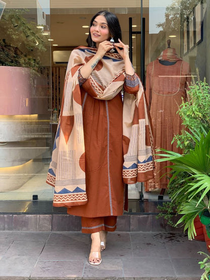 VERY CHARMING PURE KANJIVARAM SUIT SET WITH ZAR WEAVING