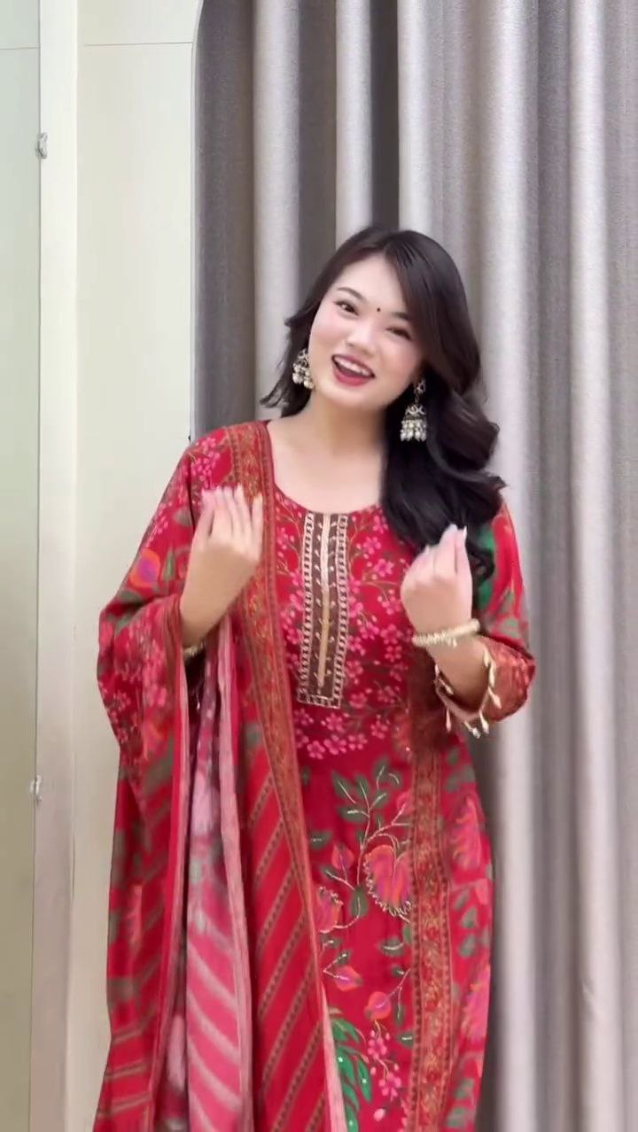 PREMIUM DESIGNER RED MUSLIN SUIT SET