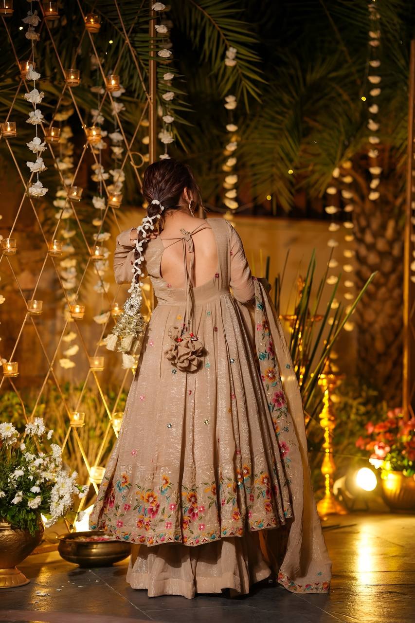 LUMINOUS SILKEN ANARKALI SUIT SET