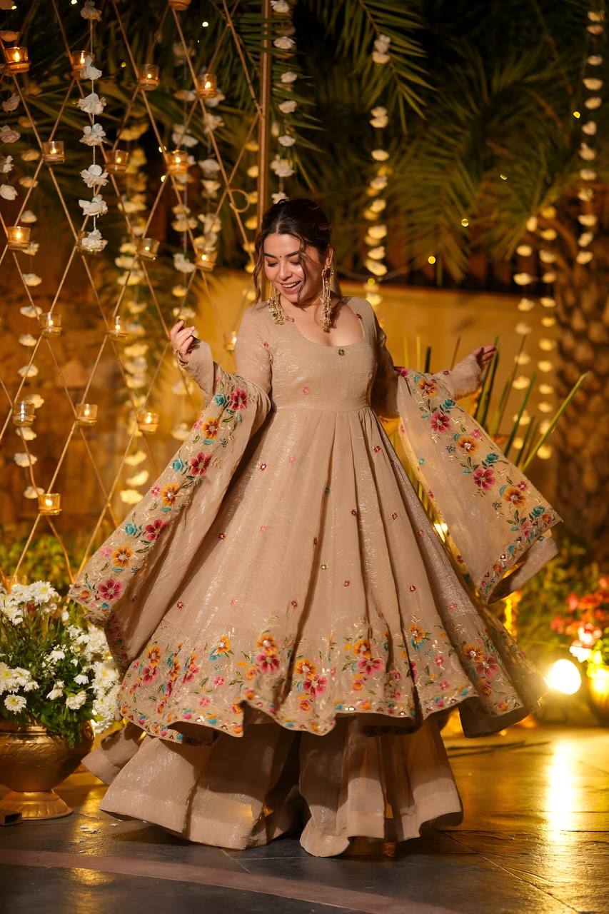 LUMINOUS SILKEN ANARKALI SUIT SET