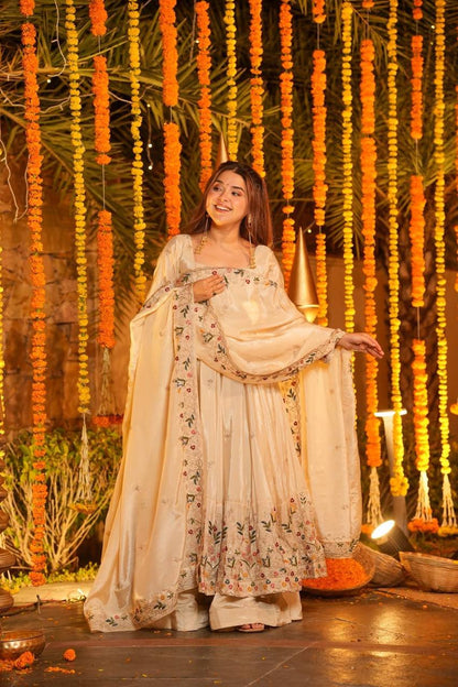 Very Gorgeous Designer Heavy Crepe Silk Anarkali Suit Set