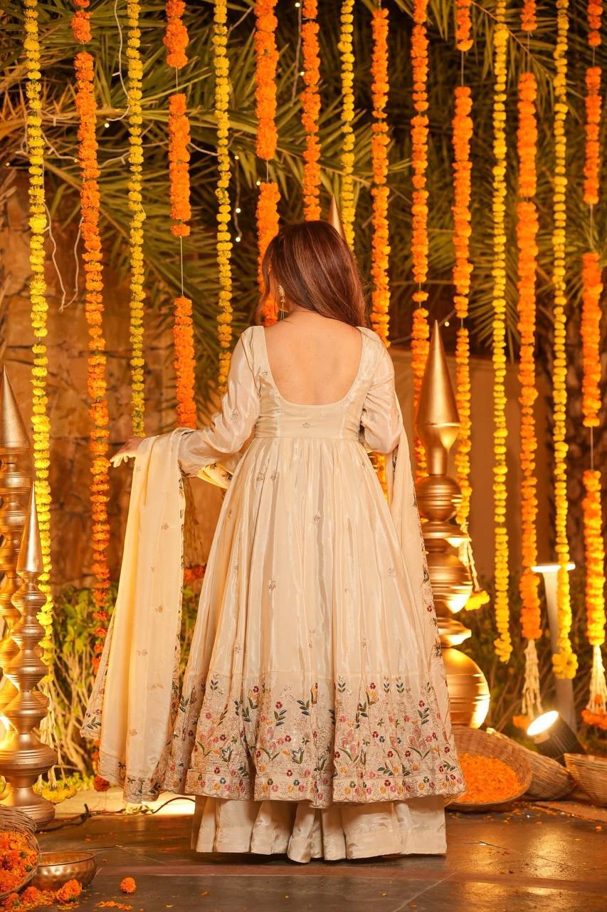 Very Gorgeous Designer Heavy Crepe Silk Anarkali Suit Set