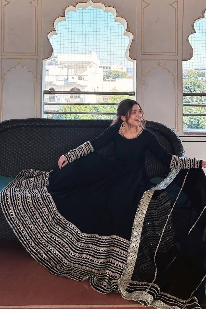 Black Embroidered Work Anarkali Suit Set  SET [3 PCS]
