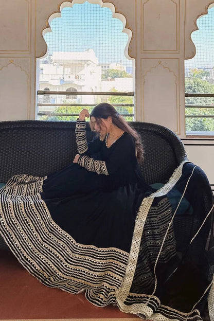 Black Embroidered Work Anarkali Suit Set  SET [3 PCS]
