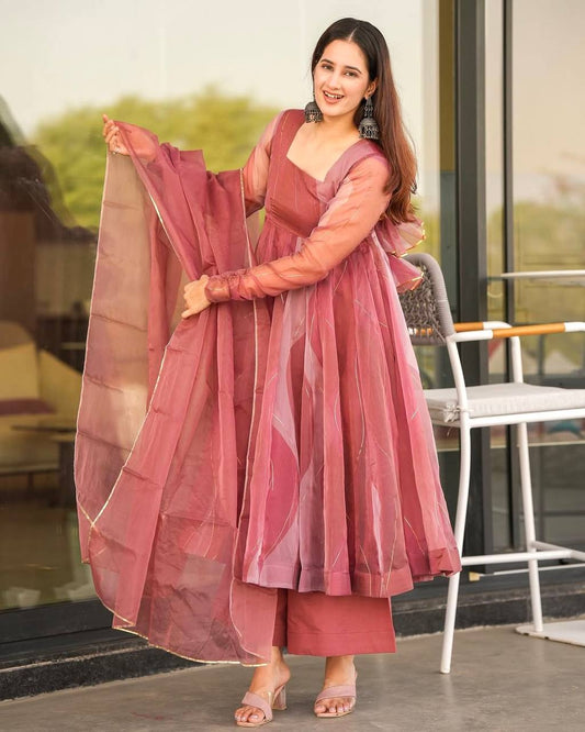 Elegant Salmon Shine” Premium Organza Gown Set