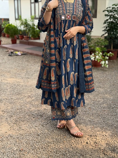 VERY BEAUTIFUL PURE COTTON AJARAKH SUIT SET