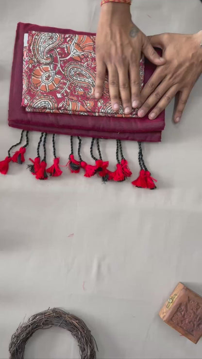 Yellow Handloom Cotton Saree With Traditional Printed Blouse