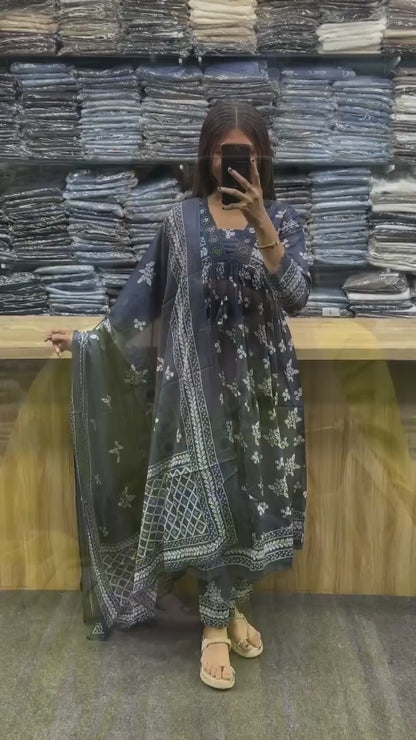 VERY BEAUTIFUL PURE MUL COTTON MIRROR WORK SUIT SET