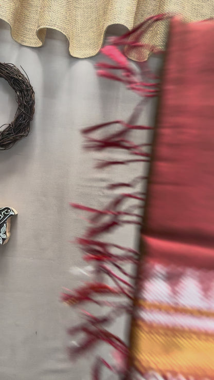 Artisan’s Touch: Dualtone Red Handloom Tissue Cotton Saree