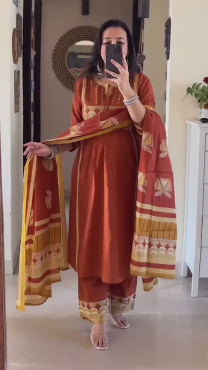 VARY AESTHETIC PURE MUL COTTON EMBROIDERY SUIT SET